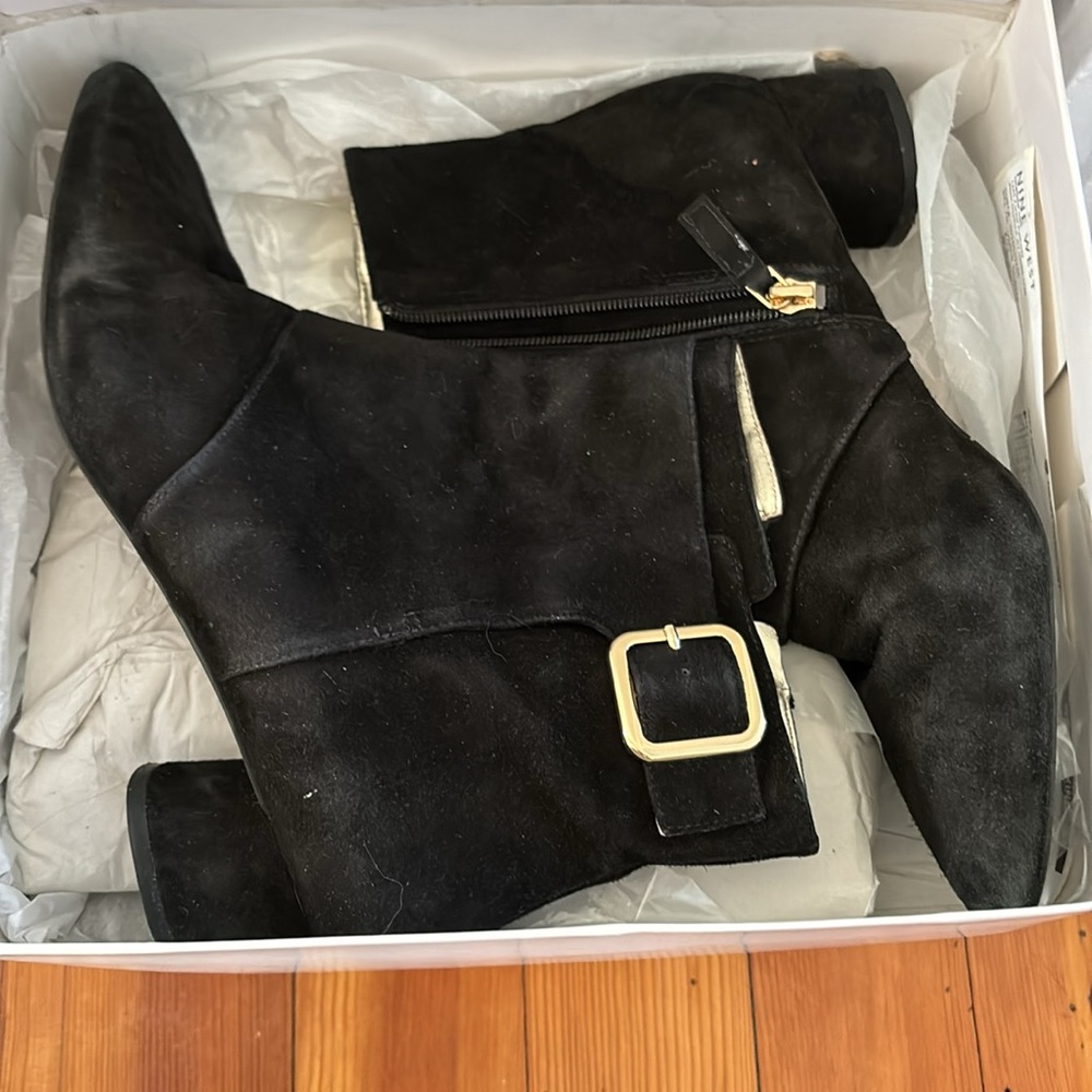 Nine West black suede boots with buckle